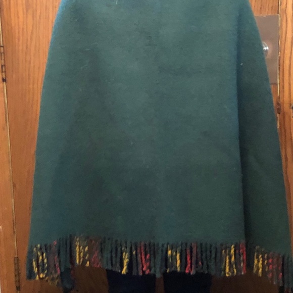 Vintage Wool Reversible Plaid/ Green Cape - Picture 6 of 7